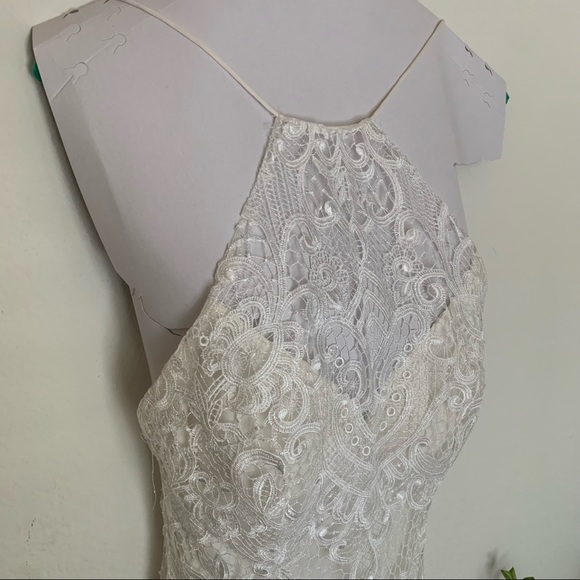 Preowned Tara Lauren Wedding Dress. Spring 2017. US Size 6. - Picture 4 of 14